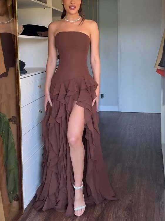 Mehrlagiges Maxikleid mit Tube-Top, Rüschen und Seitenschlitz