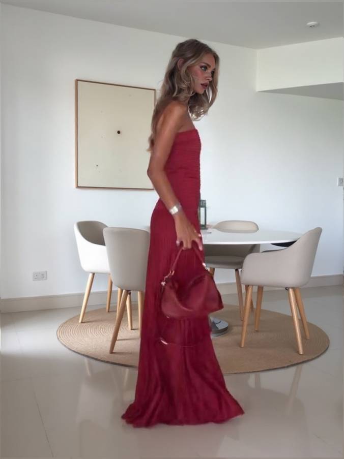 Slim-Fit Maxikleid aus Strick mit Tube-Top