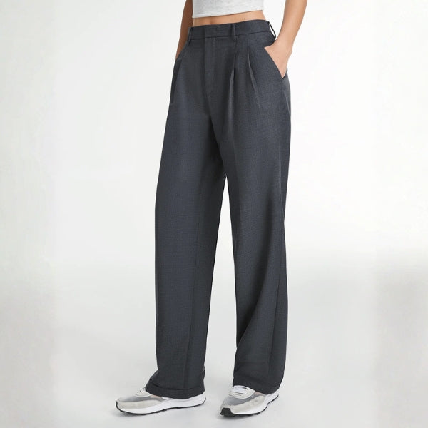 The Riviera Pleated Dress Pants