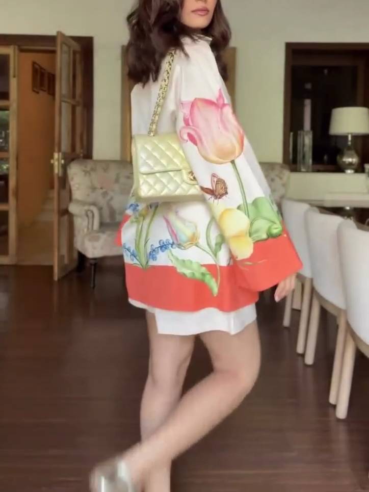Ensemble chemise et short à imprimé unique