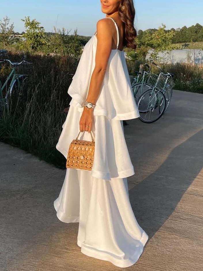 Elegantes dreilagiges Sling-Maxikleid mit Rüschen