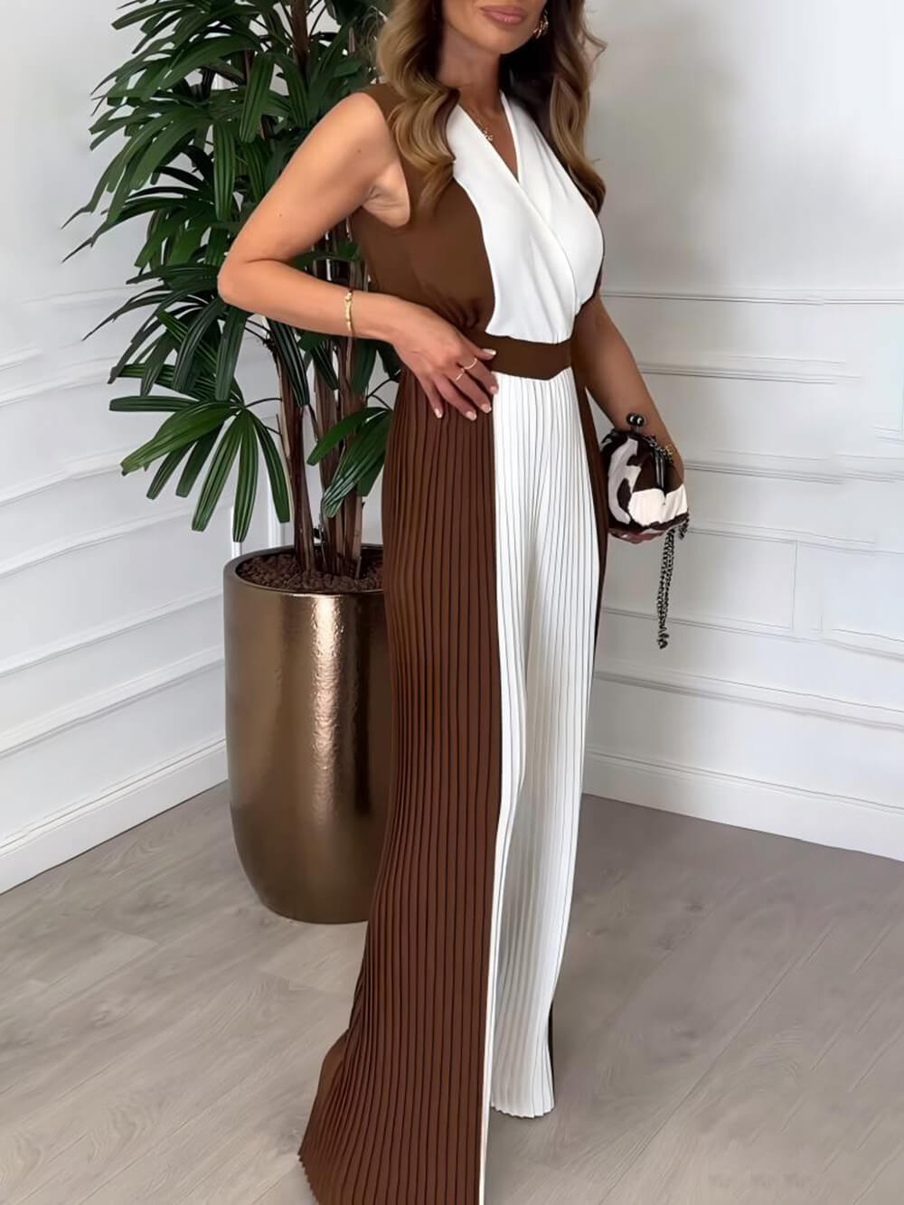 Combinaison plissée à taille élastique et coutures contrastées uniques