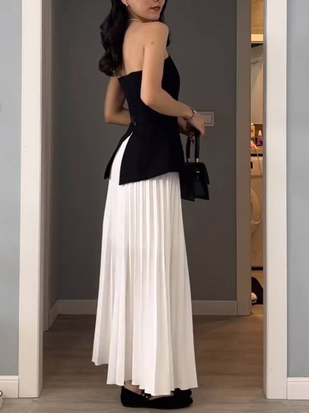 Set aus Tube-Top mit Bindeträgern und Faltenrock - Tube Top