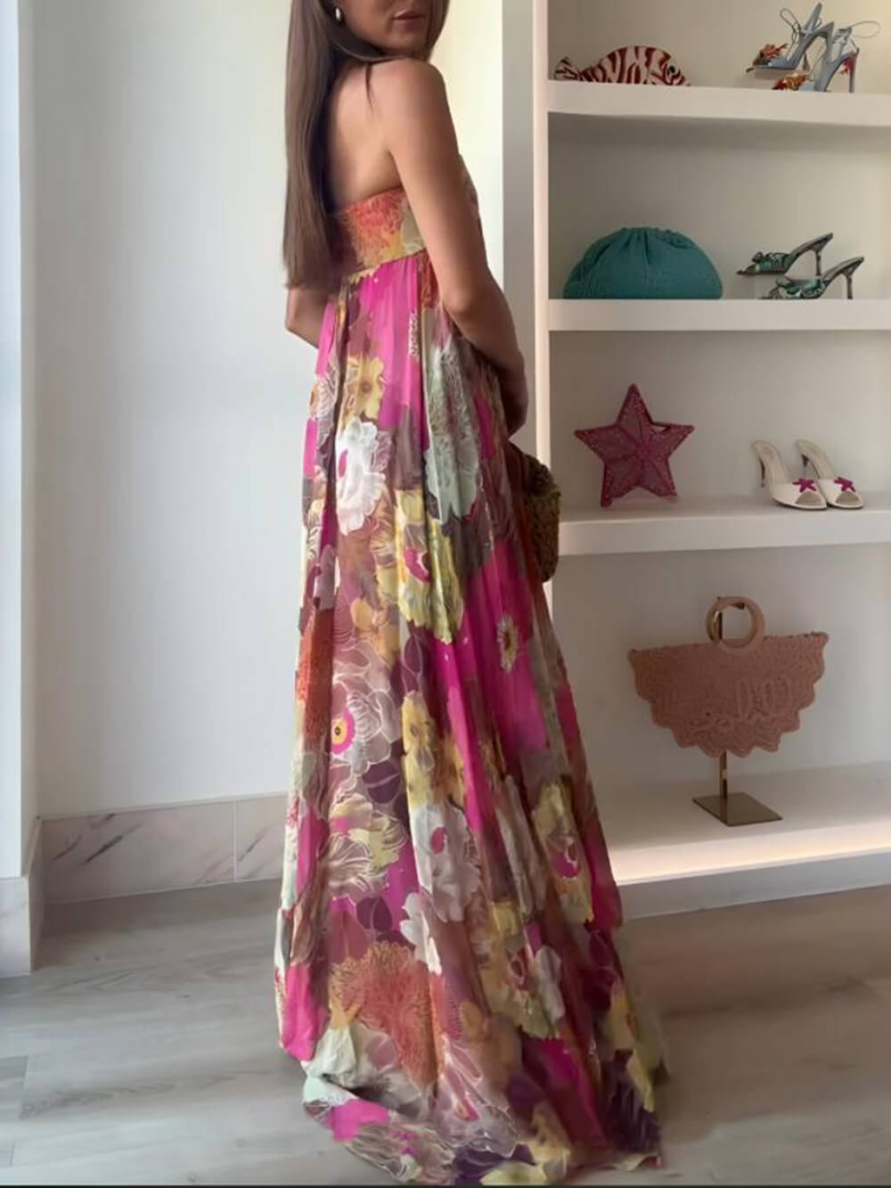 Schulterfreies Maxikleid in A-Linie mit ethnischem Blumendruck