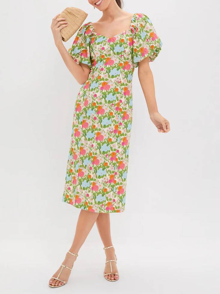 Robe fleurie à manches bouffantes