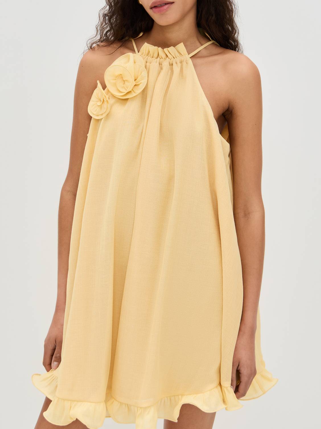 Dreidimensionales Blumenkleid im Urlaubsstil
