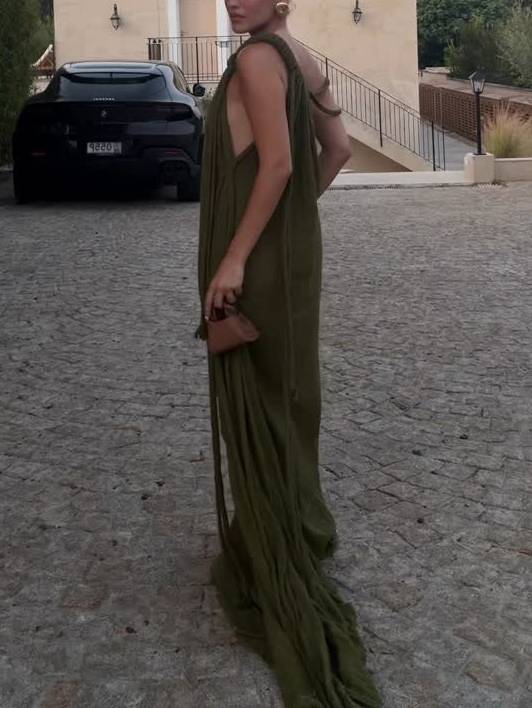 Schulterfreies Maxikleid im Urlaubsstil mit geflochtenem Design