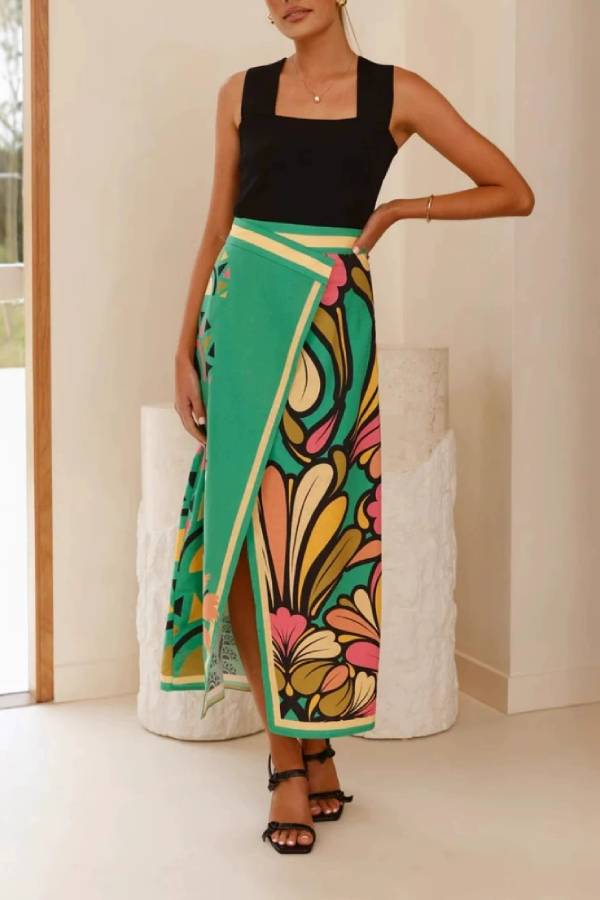 Sexy slim fit women's skirt with floral hip slits Green