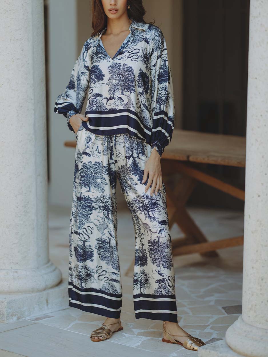 Haut ample à manches longues en satin à imprimé floral jungle