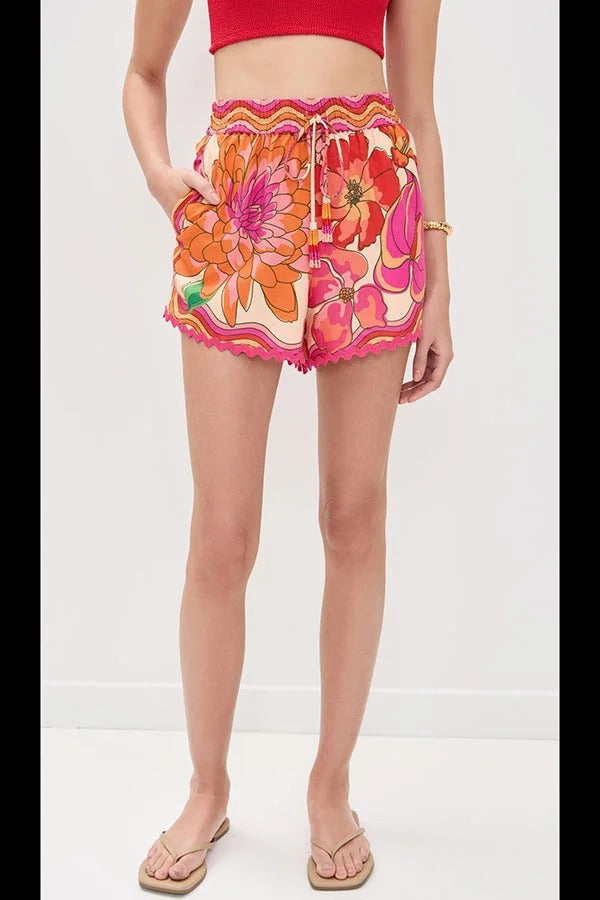 Ensemble chemise boutonnée à manches courtes et short ample à taille élastique avec imprimé unique Neima 