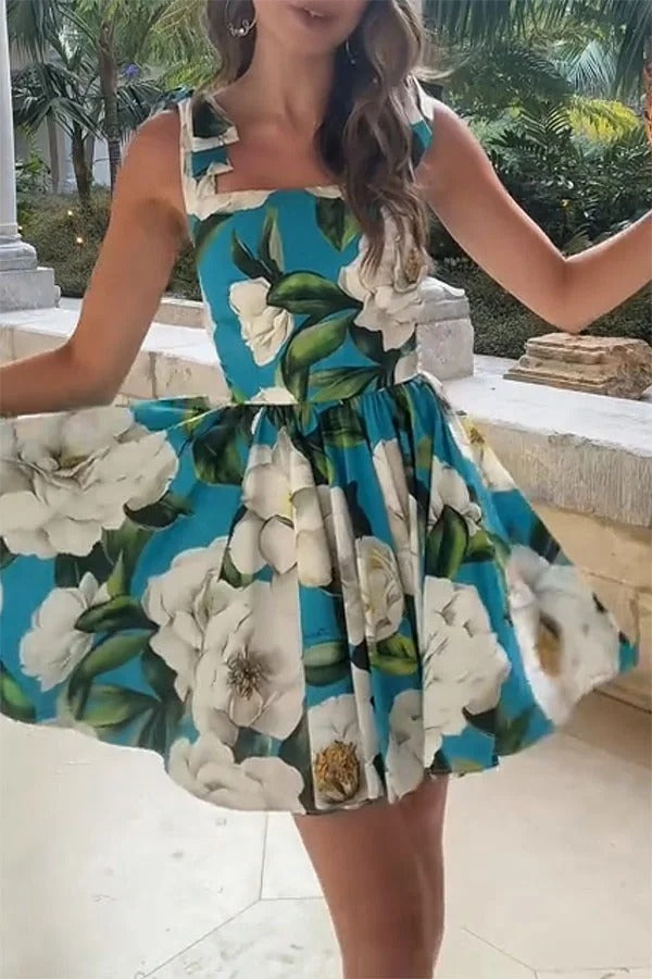 Frisches und romantisches Minikleid mit Blumenmuster, quadratischem Ausschnitt und geknoteten Trägern