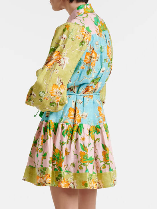 Exquisites Minikleid im Hemdstil mit mehrfarbigem Blumen-Patchwork-Print