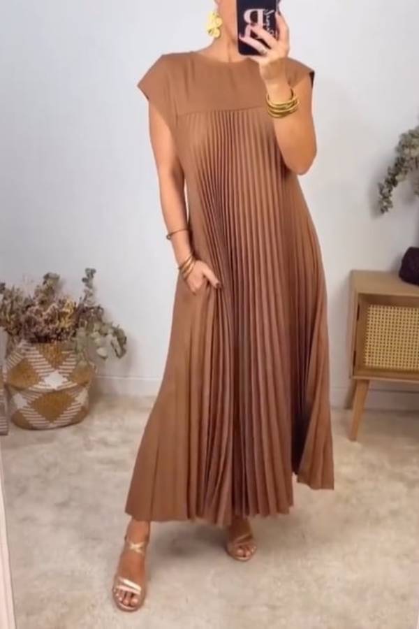 Women Pleated Simple Solid Color Dress Brown