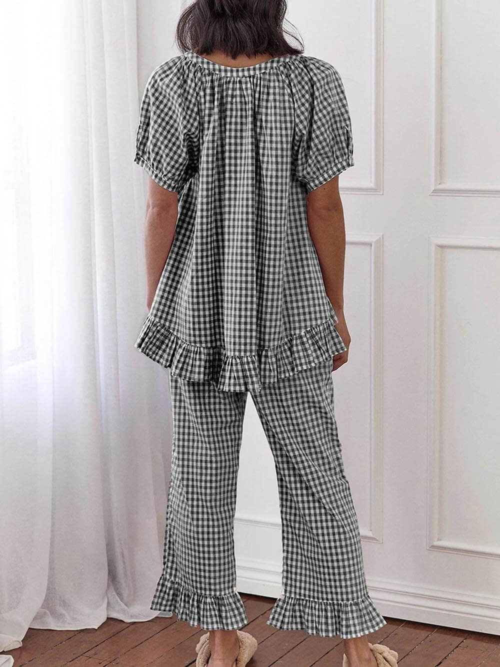 Lässiges Pyjama-Set mit gerüschtem Karomuster