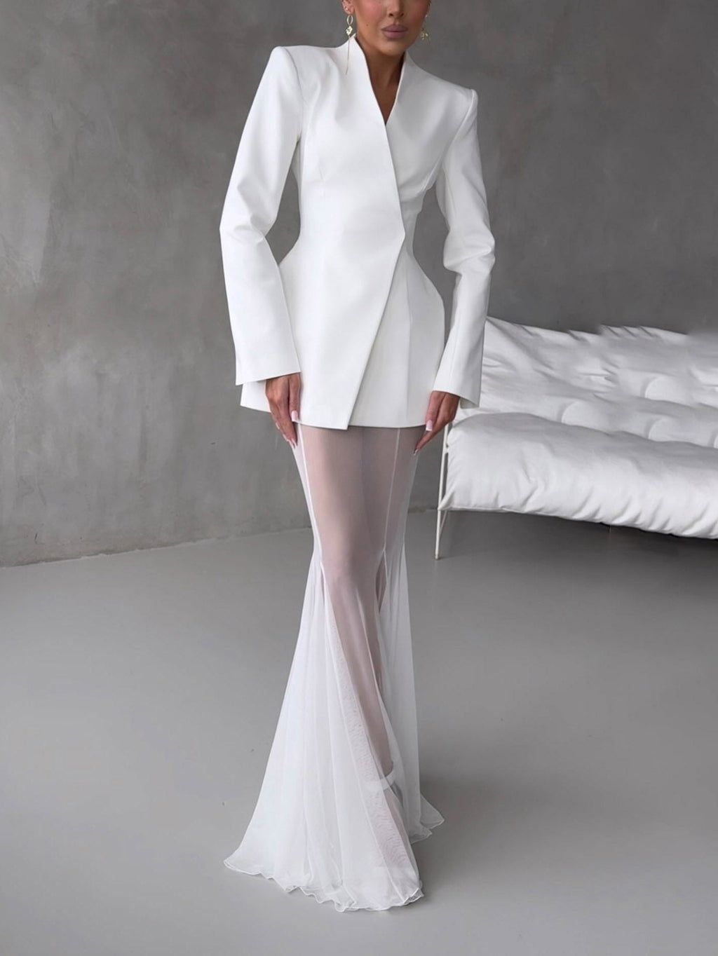 Jupe évasée élégante en maille transparente