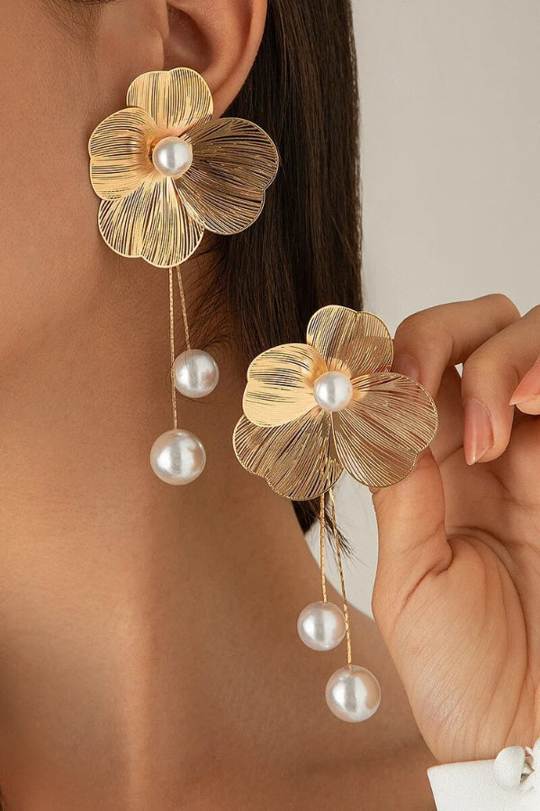 Faux Pearl Decor Oversize Floral Alloy Stud Earrings Earrings Silver1 one size