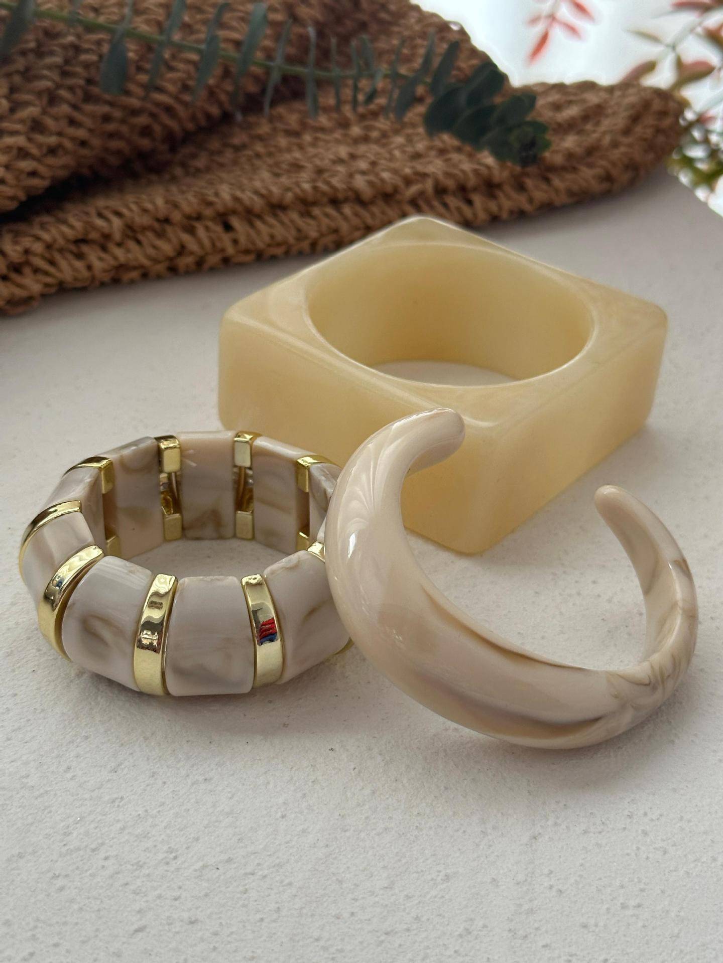 Bracelet irrégulier au design unique