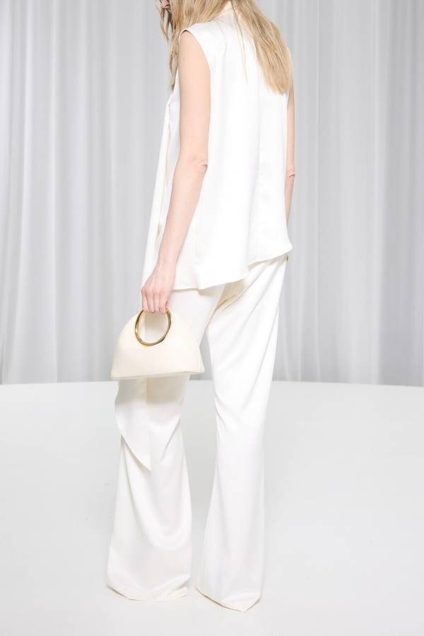 Ensemble haut col montant en satin Simply Luxe à ourlet irrégulier et pantalon ample évasé à taille élastique 