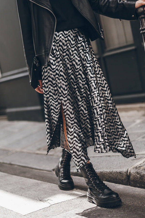 THE METALLIC CHILL SKIRT Black