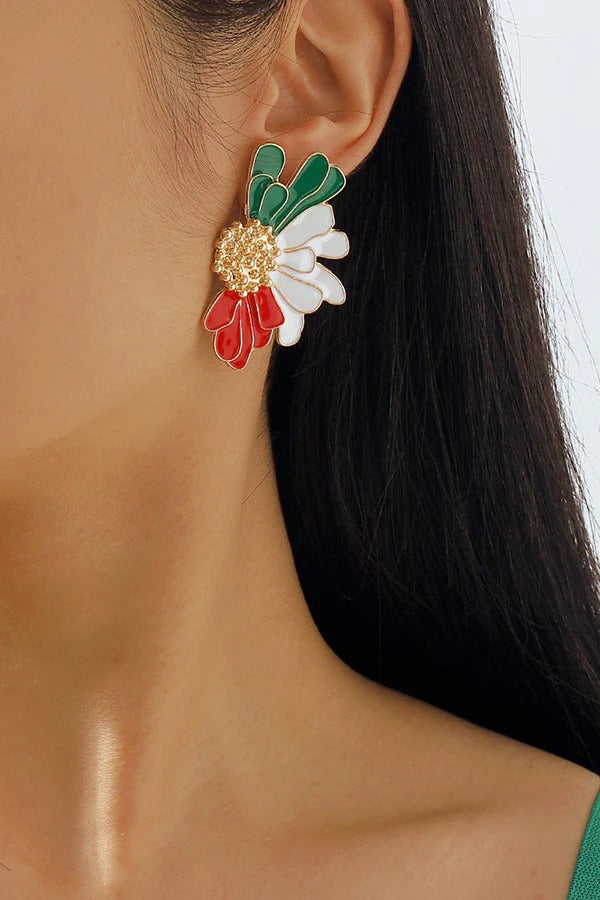 Retro Alloy Floral Pattern Earrings 1 one size