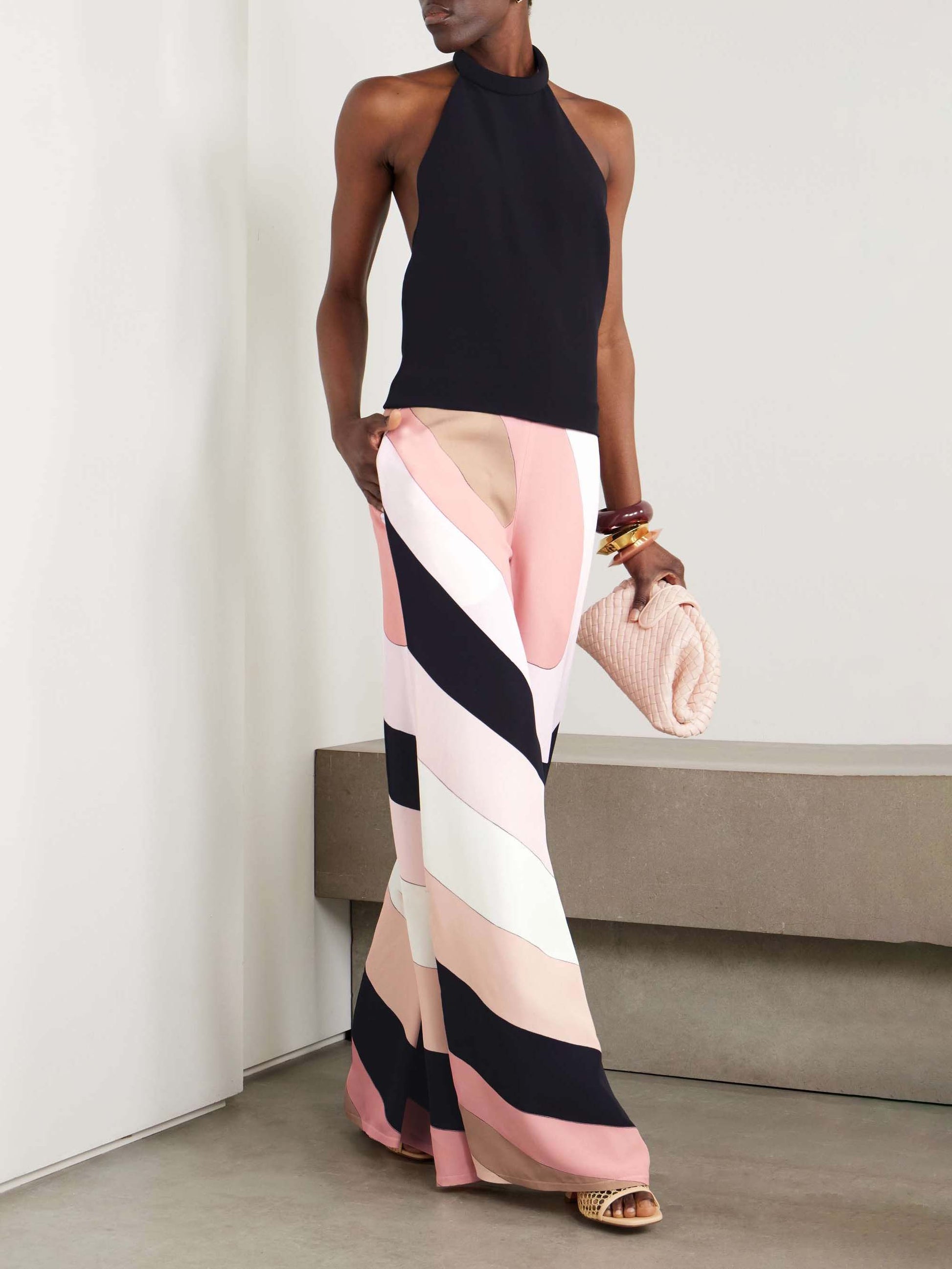 Combinaison élégante à rayures et col licou