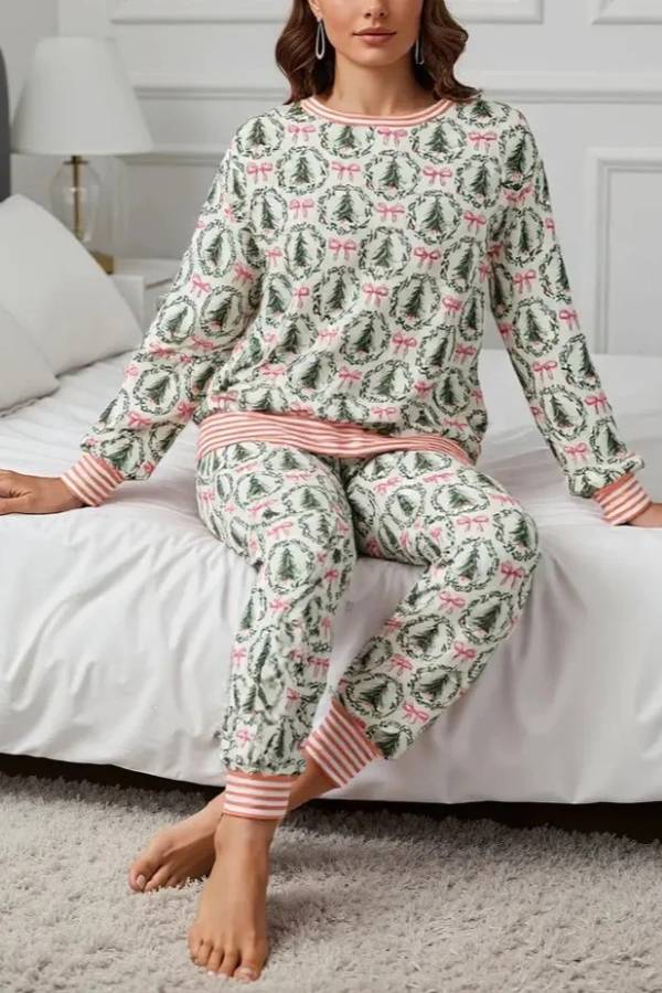 Women's Cute Holiday‑Print Pajama Set