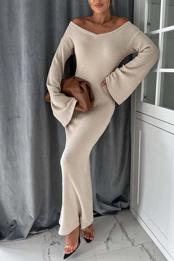 Ahion Knitted V Neck Long Sleeved Maxi Dress White