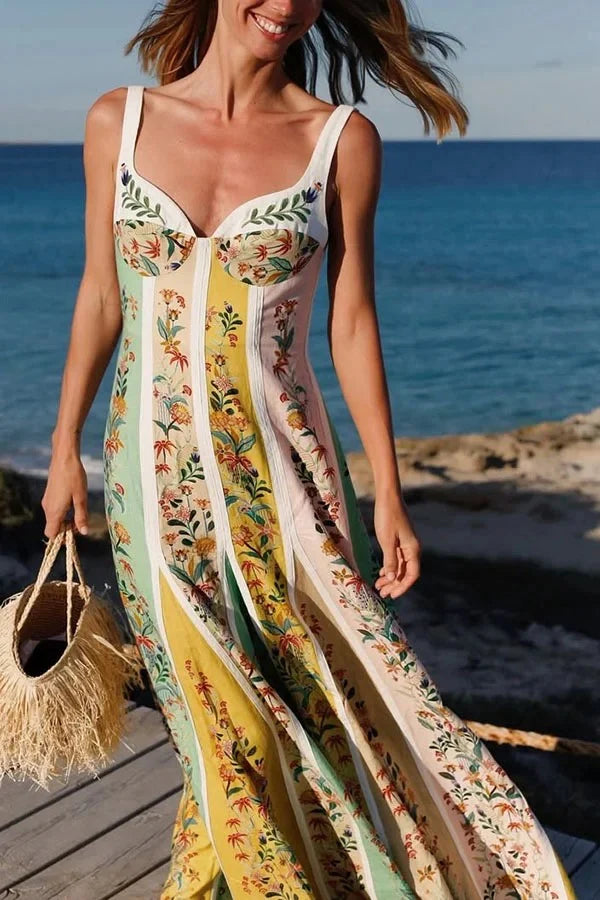 Delicate Forest – Maxikleid mit einzigartigem Print und herzförmigem Ausschnitt