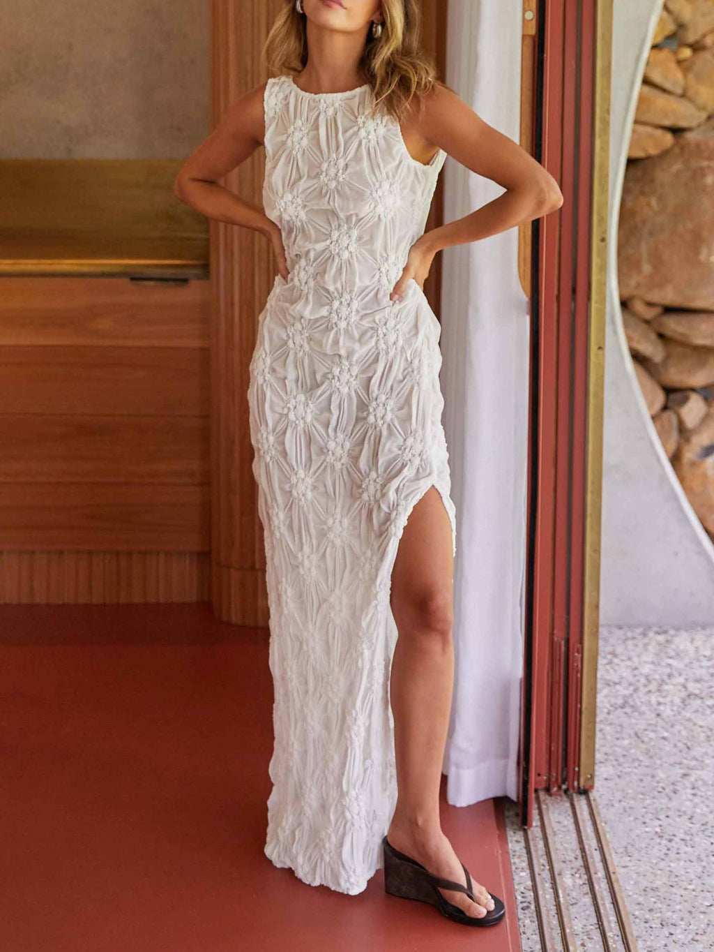 Robe longue fendue à micro-perspective et texture exquise