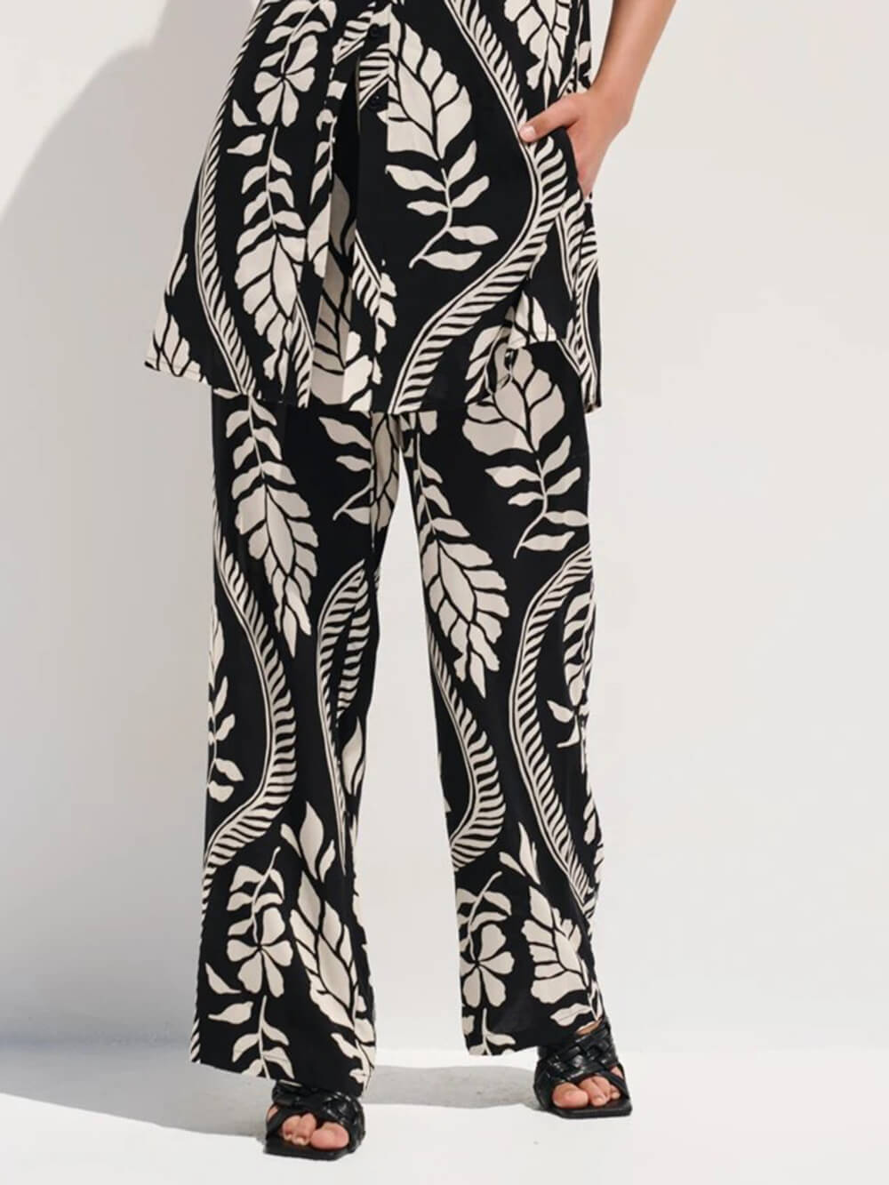 Pantalon droit taille haute imprimé unique avec ceinture élastique et poches