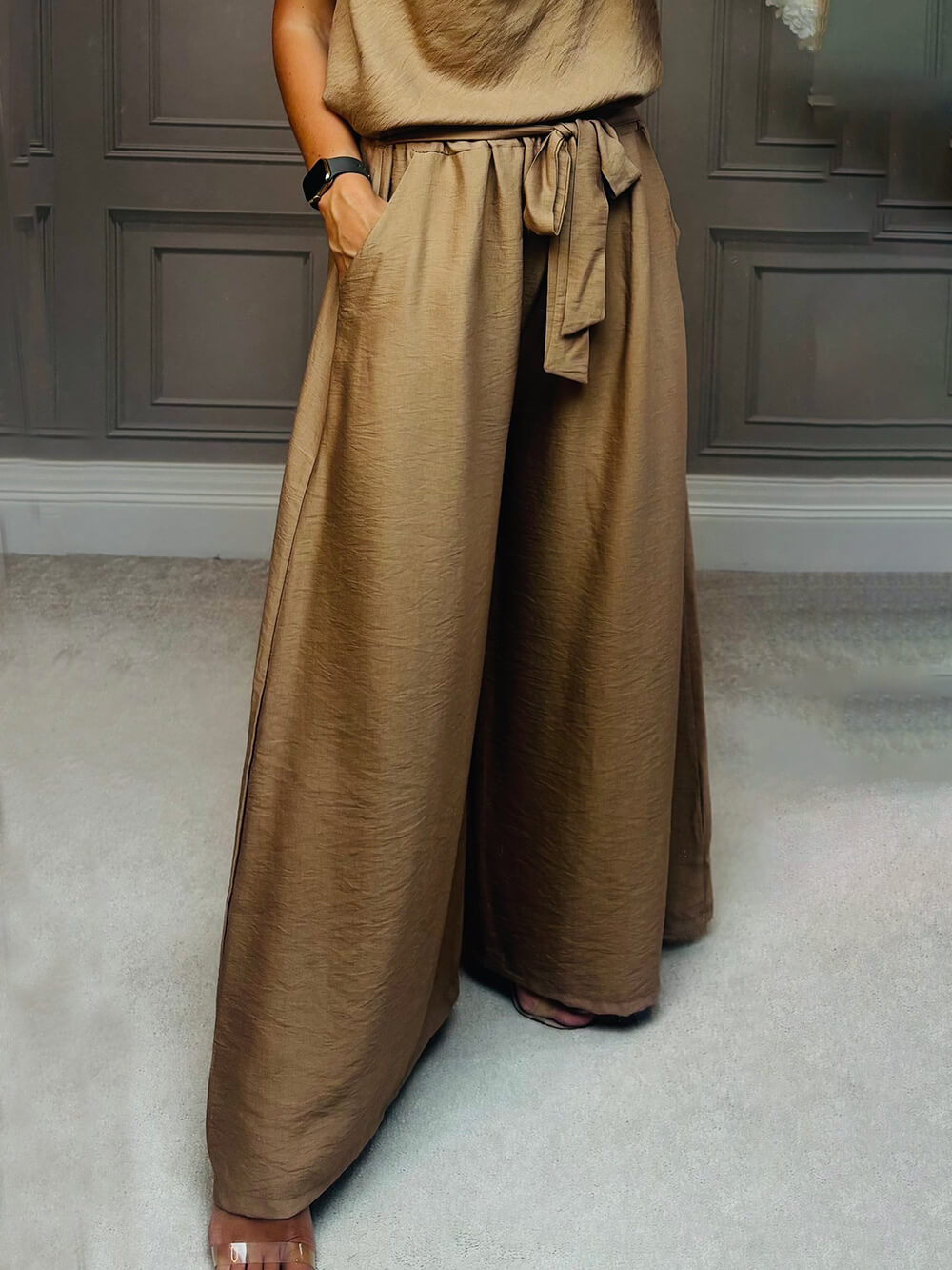 Pantalon large à taille élastique et à poches, drapé délicat