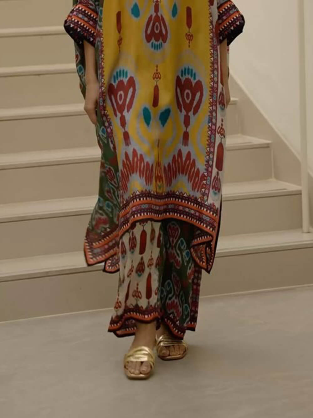 Lässige Retro-Patchwork-Hose mit Blumendruck und geradem Bein