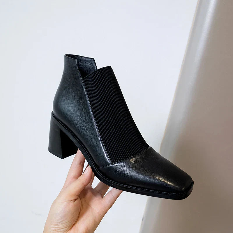ASTRID BOOTS black
