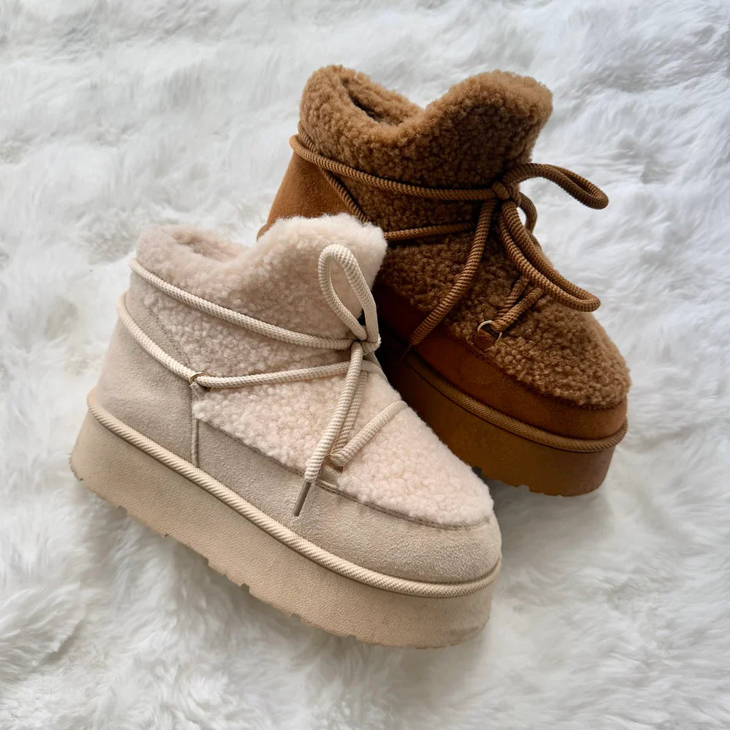 The Aspen Plush-Lined Lace-Up Ankle Boots