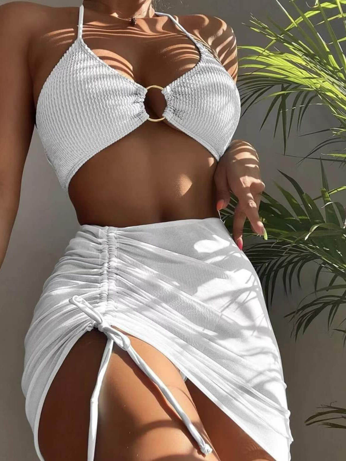 Einfarbiger sexy Neckholder-Bikini mit dreiteiligem Badeanzug