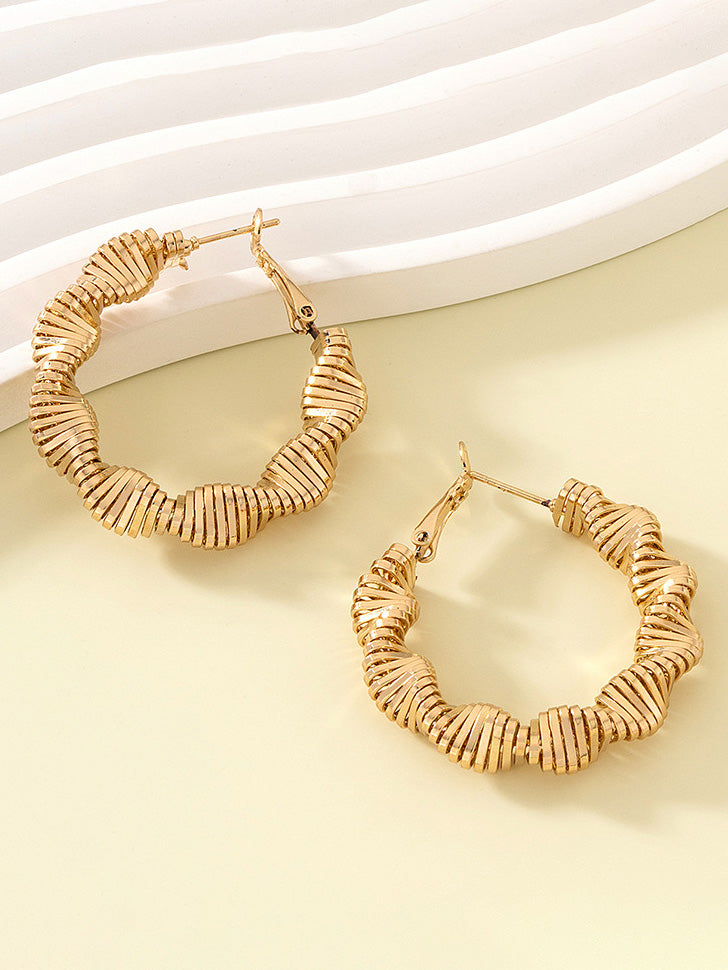 Boucles d'oreilles géométriques torsadées personnalisées