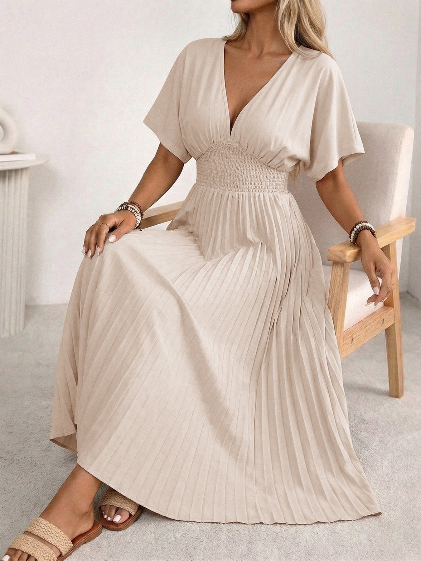 V-Neck Batball Sleeve Pleated Dress