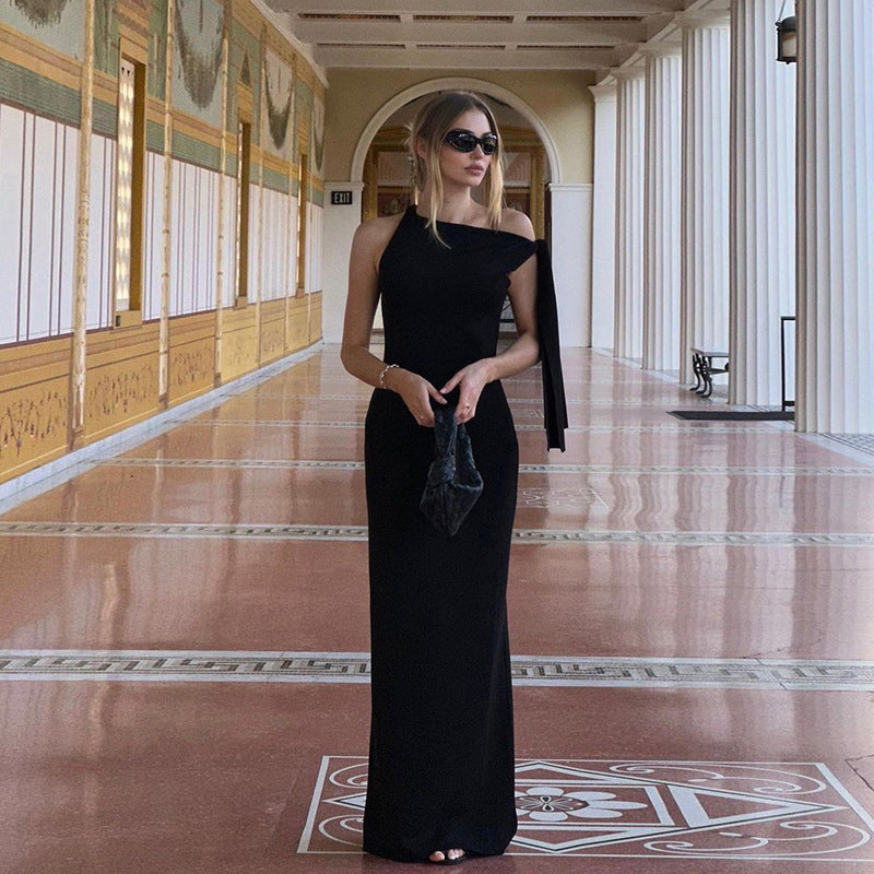 The Valencia Evening One-Shoulder Slim Dress