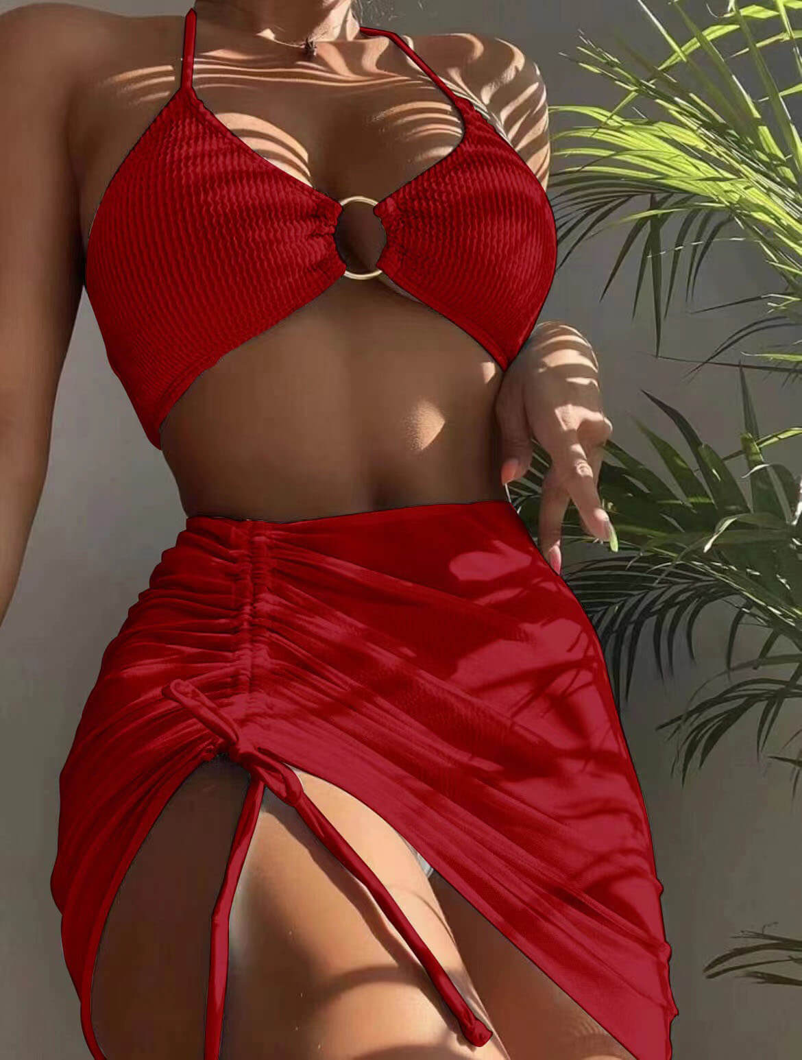 Einfarbiger sexy Neckholder-Bikini mit dreiteiligem Badeanzug