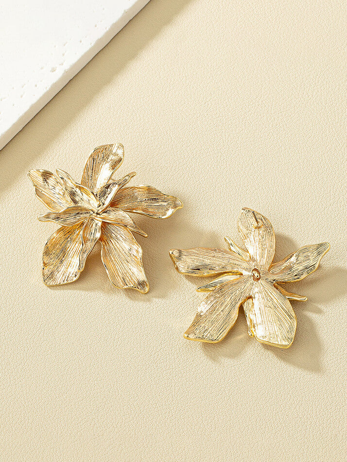 Boucles d'oreilles en métal texturé à fleurs