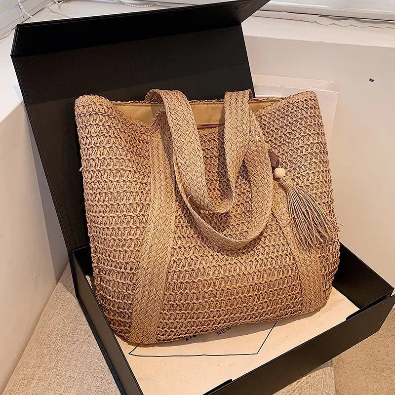 Elegant Straw Woven Handbag