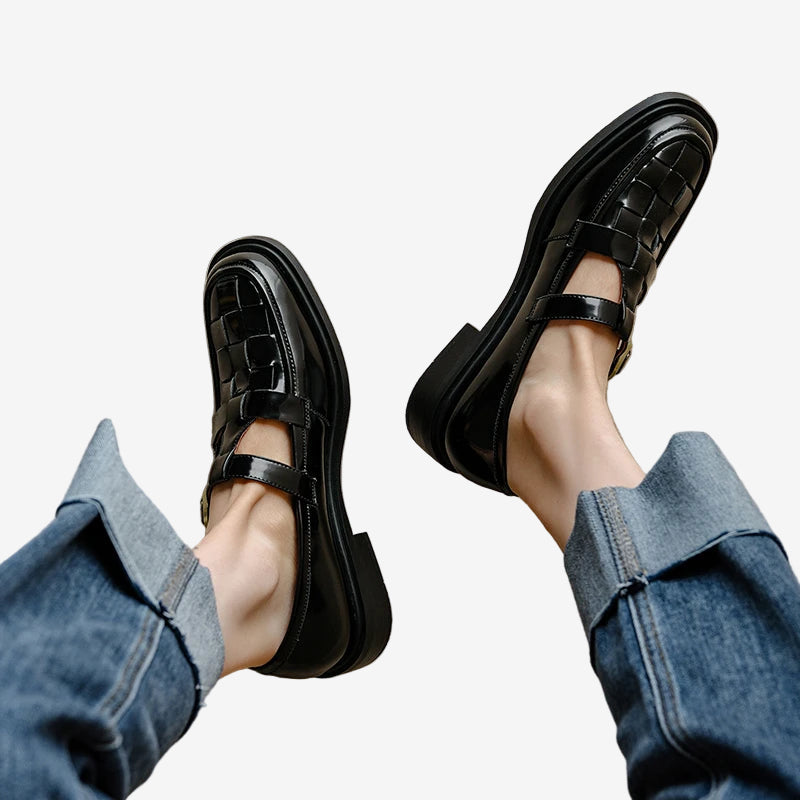 Alvire | Feminine Line Mary Janes
