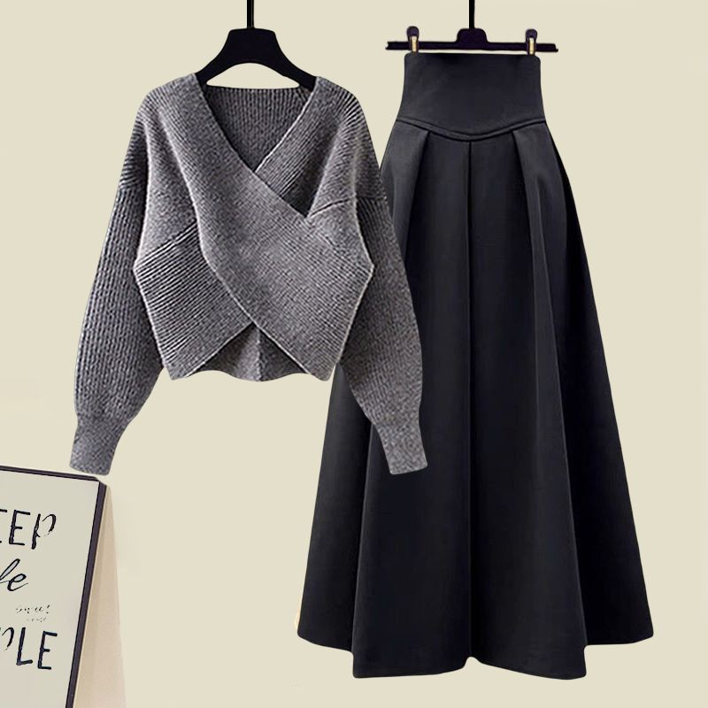 GREATHA SET Gray and black