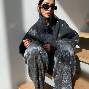 Lockerer Mantel mit Stickerei