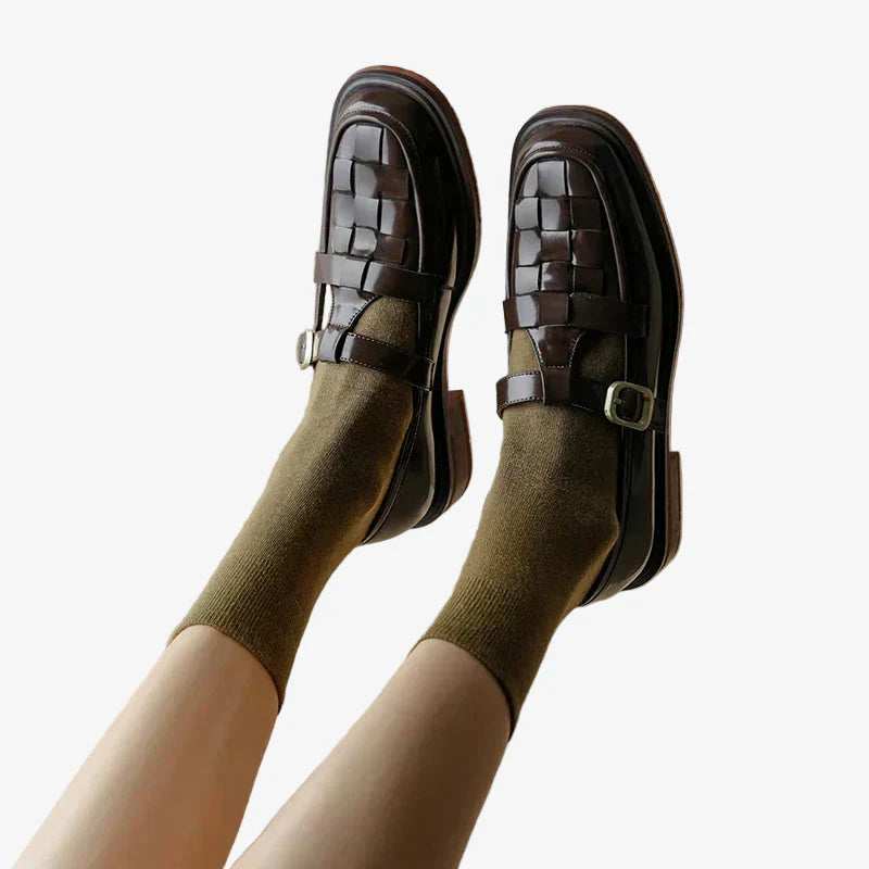 Alvire | Feminine Line Mary Janes