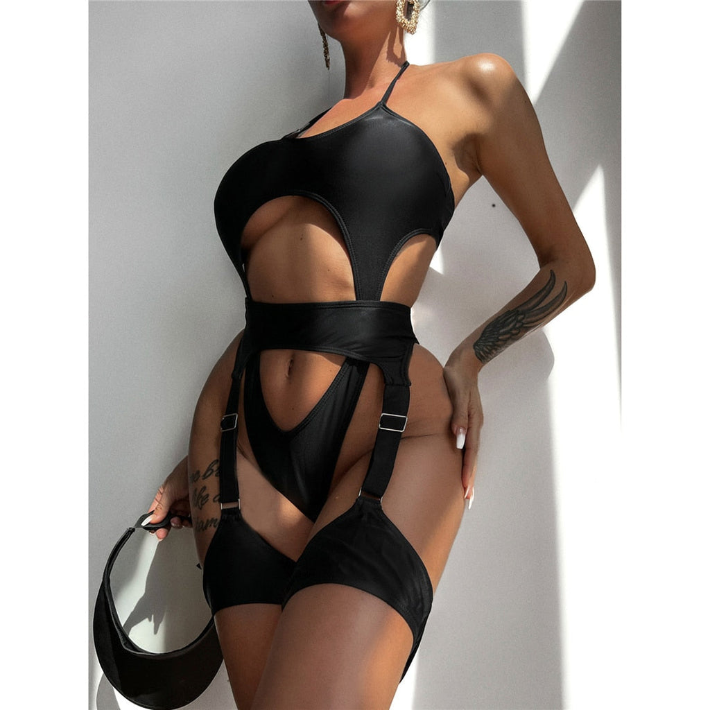 Tummy Cut Out One Piece Swimsuit With Garter
