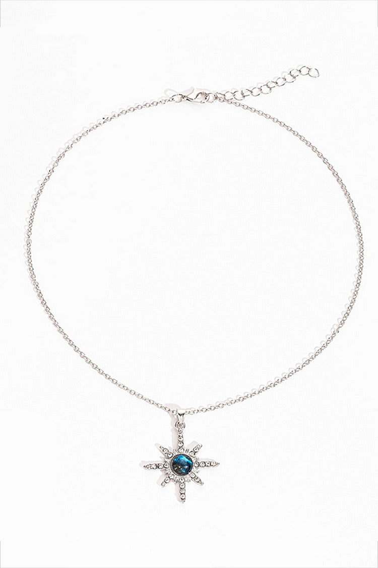 Fashionable Rhinestone Decor Geometric Star Pendant Alloy Necklace