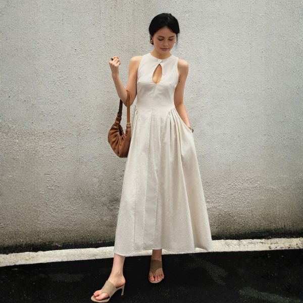The Sorrento Structured Elegance Midi Dress