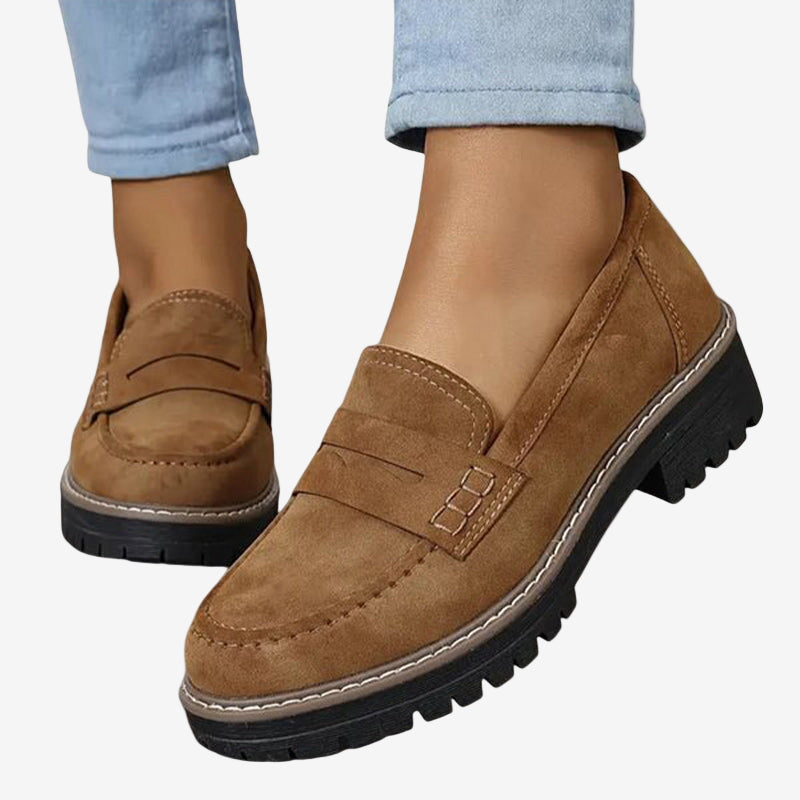 Alvire | Everyday Flats