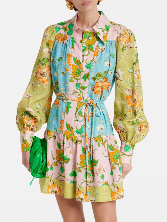 Exquisites Minikleid im Hemdstil mit mehrfarbigem Blumen-Patchwork-Print
